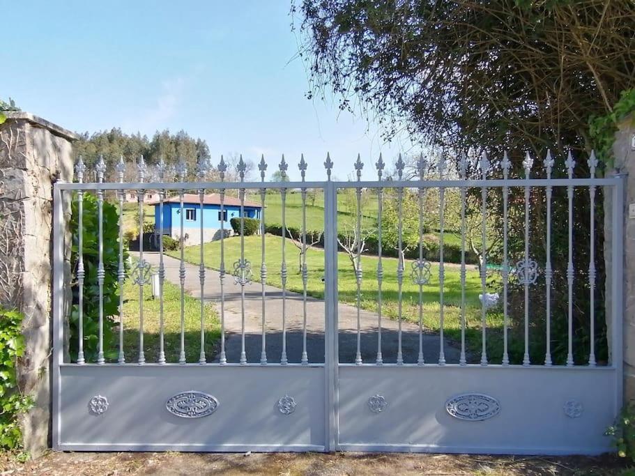 La Casa Azul De Lua Un Lugar Magico Villa Juncedo Eksteriør bilde